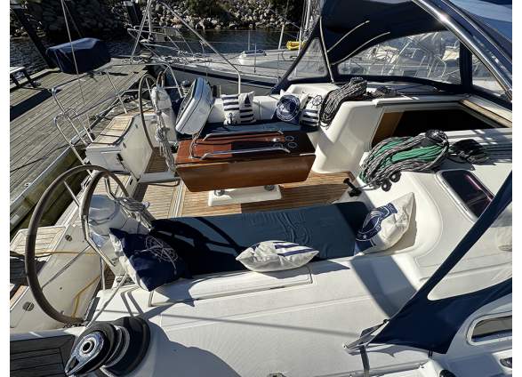 2025-10/exterior-40-