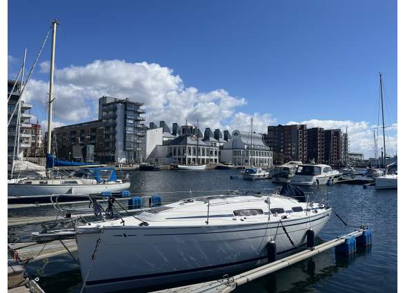 2026-03/2-bavaria-31-cruiser-ex